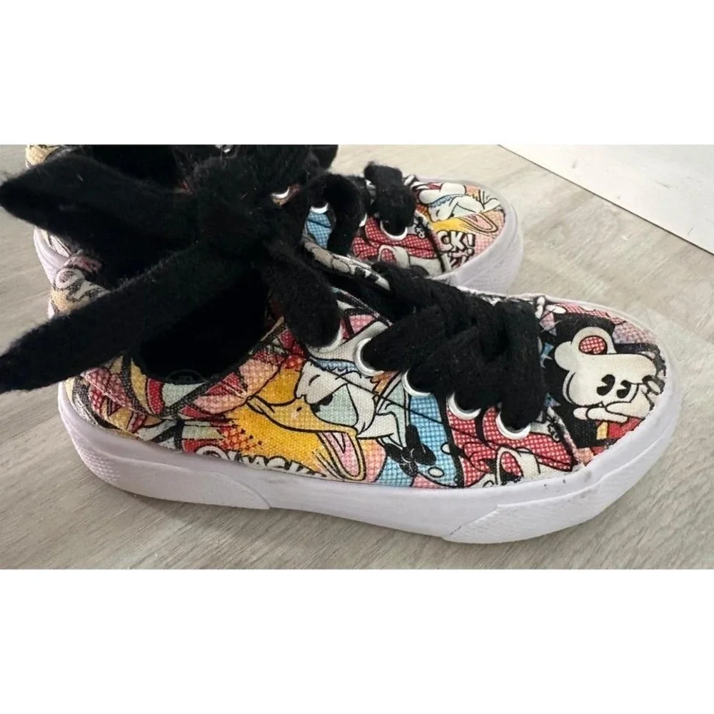 Disney family into style